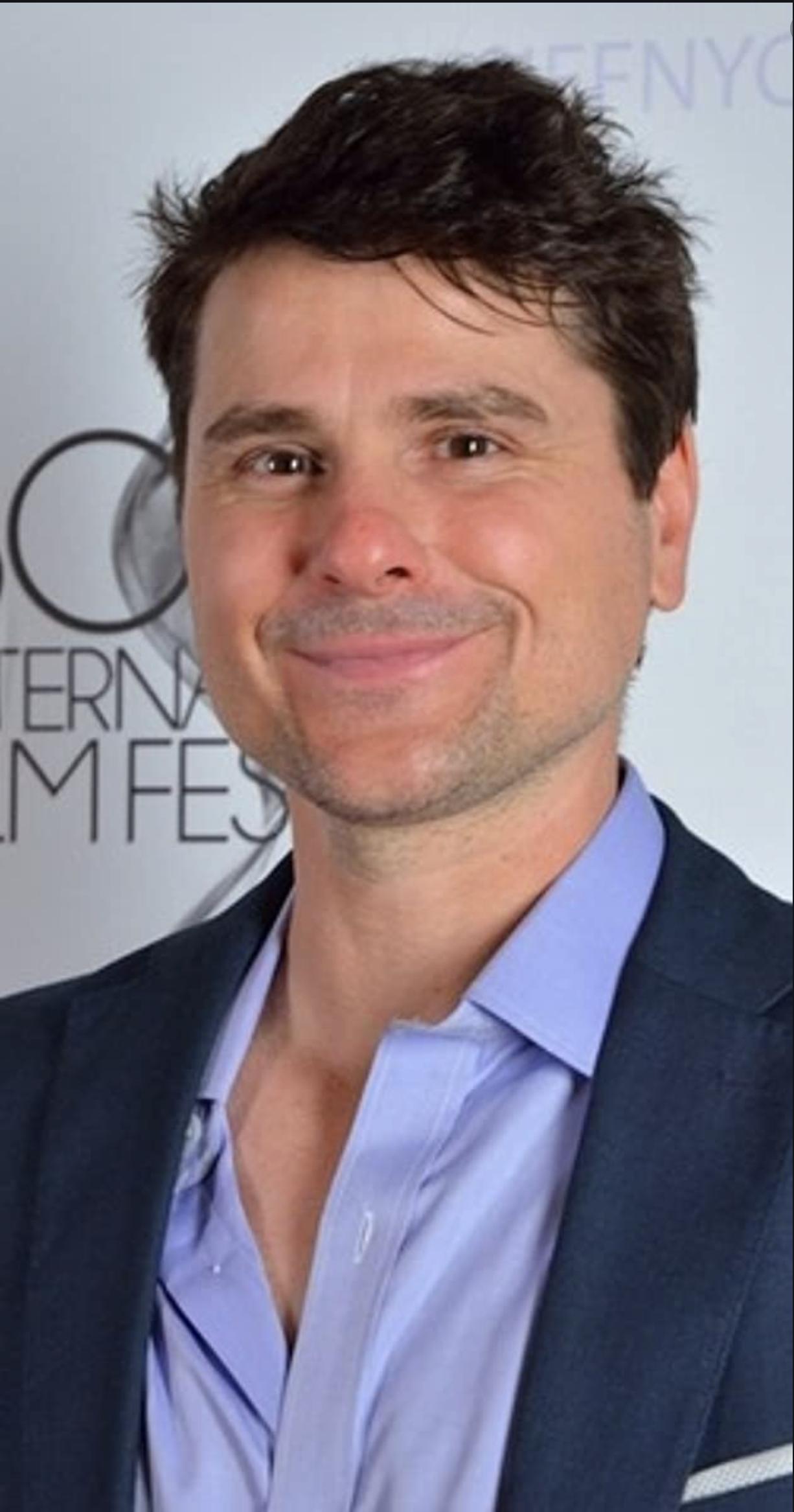 actor Brian Vincent large photo