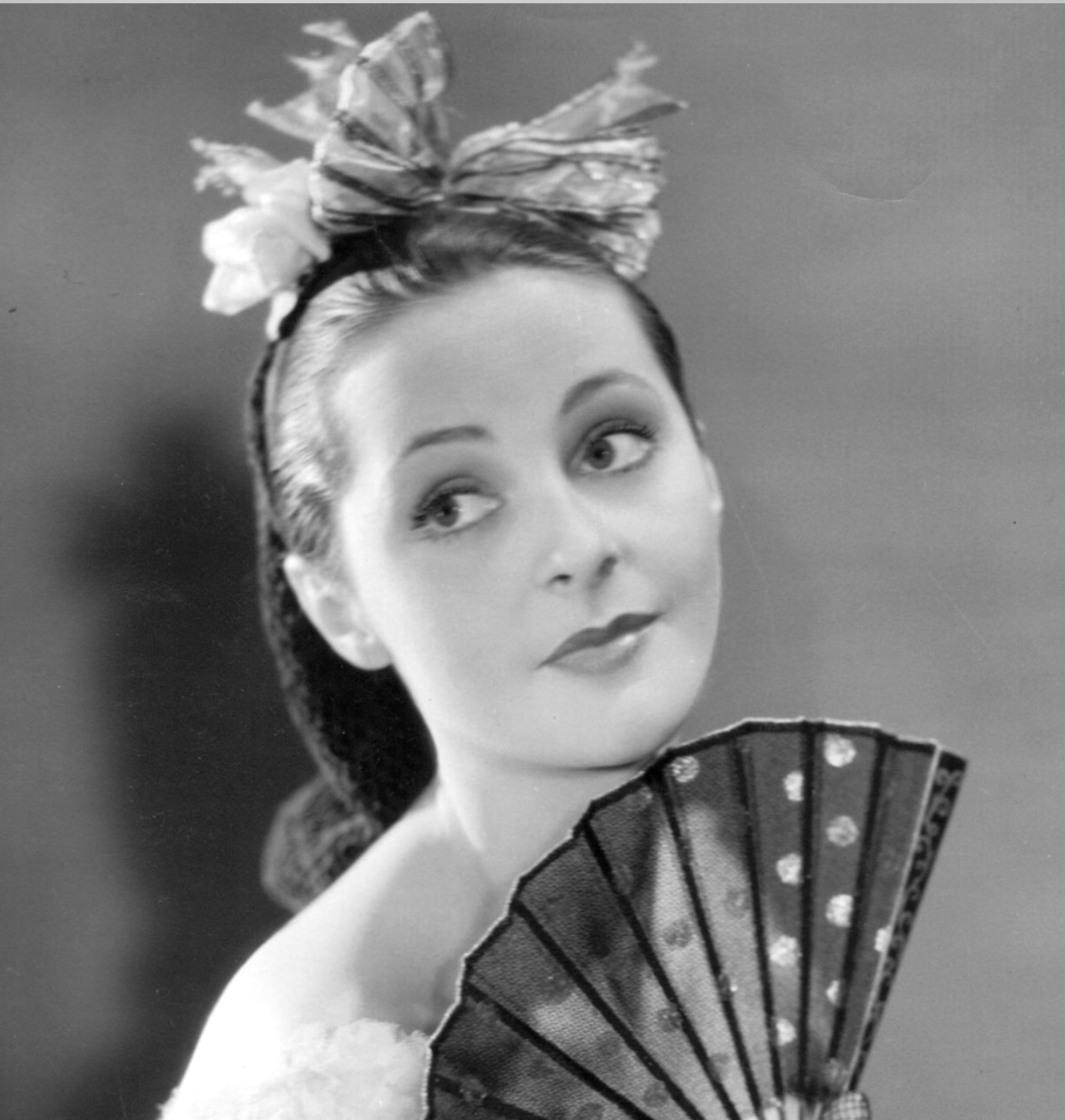 actor Patricia Hilliard large photo