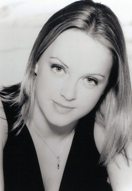 actor Claire Slater large photo