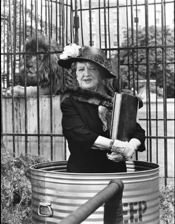 actor Marion Lorne large photo