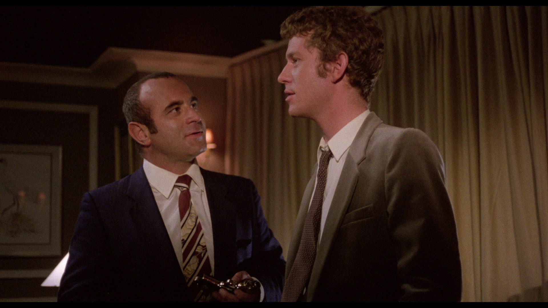 actor Derek Thompson large photo