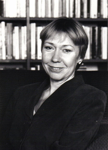 actor Gabrielle Lloyd large photo