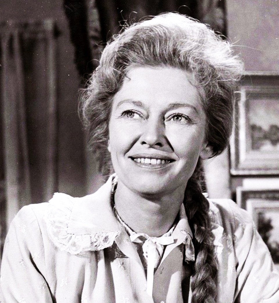 actor Virginia Christine large photo