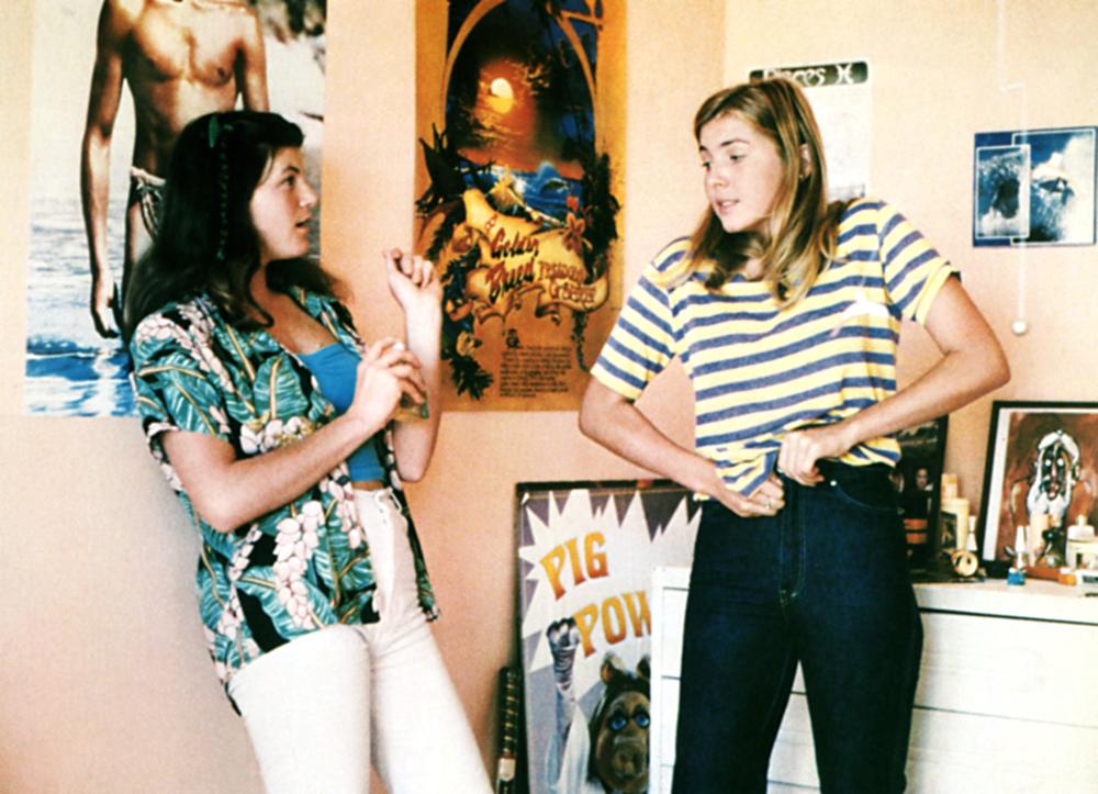 actor Nell Schofield large photo