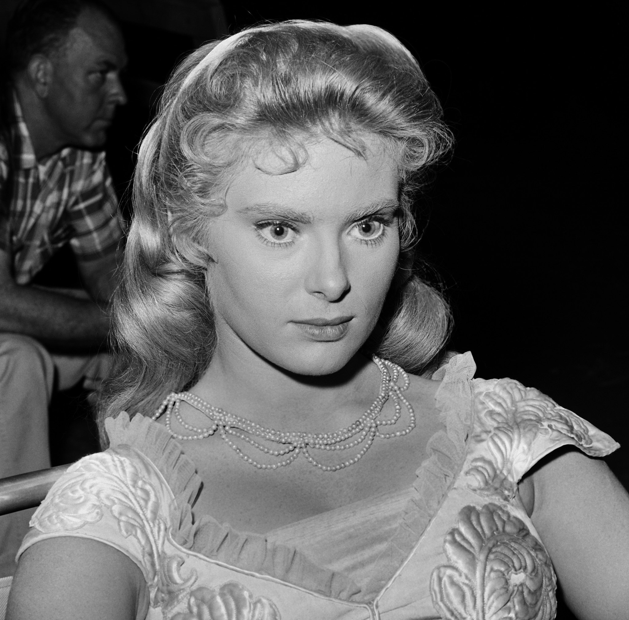 actor Natalie Trundy large photo