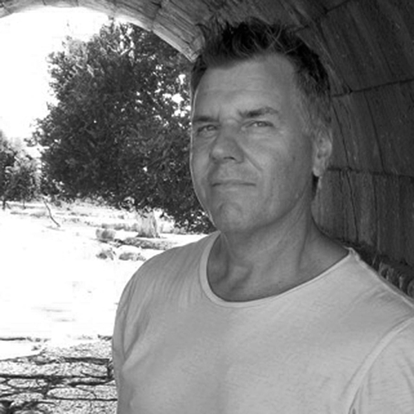 actor Eric Bryson large photo