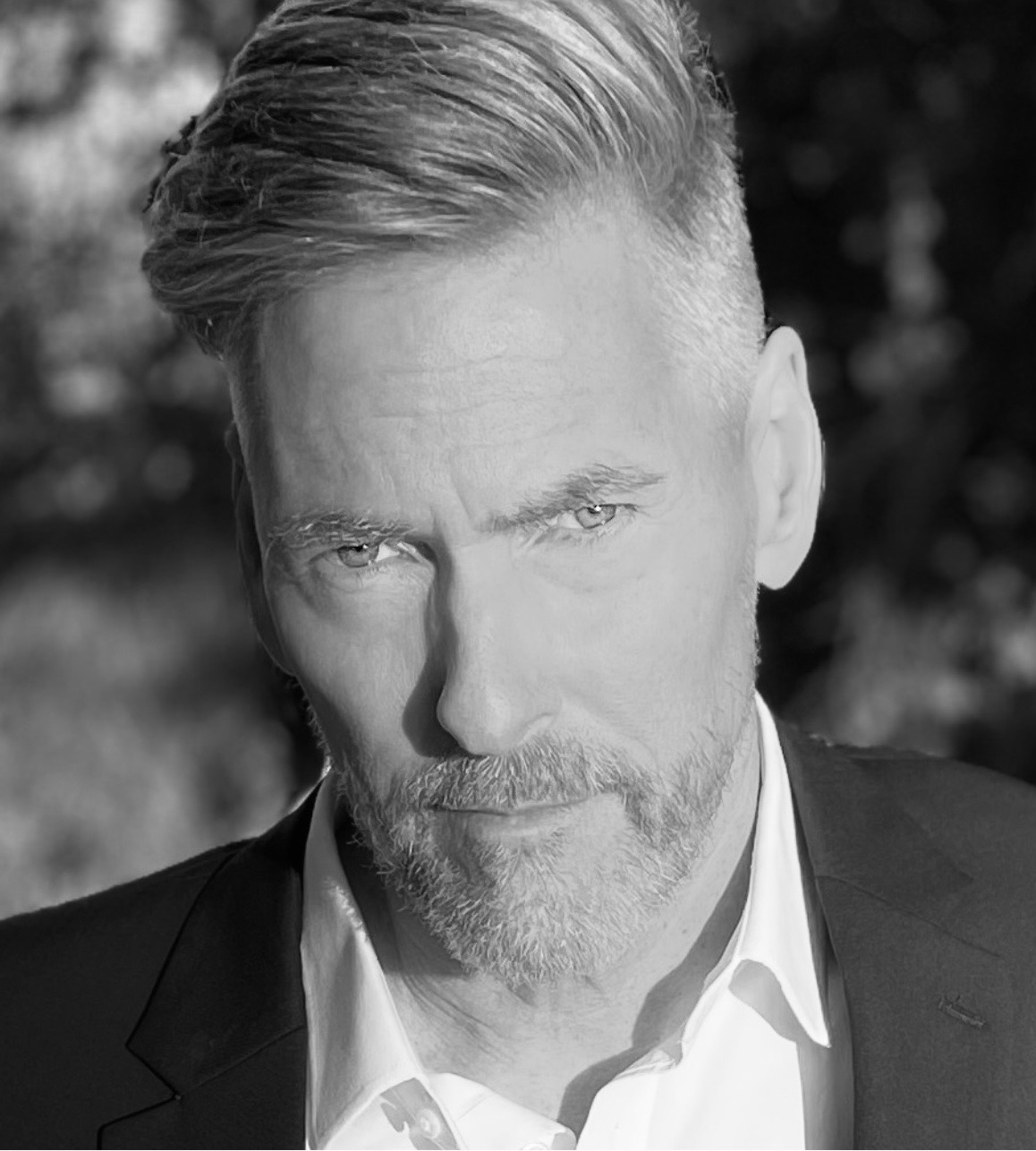 actor Brian McGovern large photo