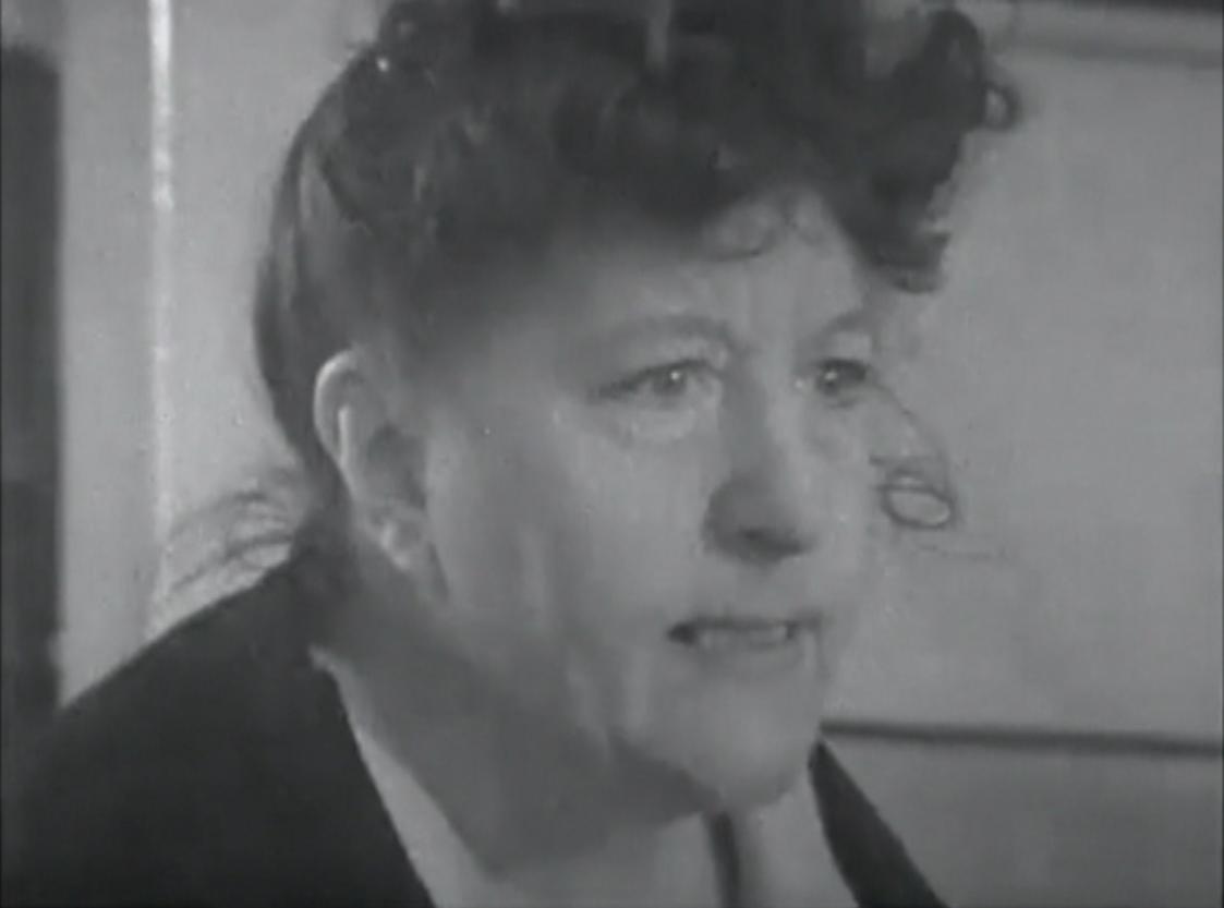 actor Rita Webb large photo