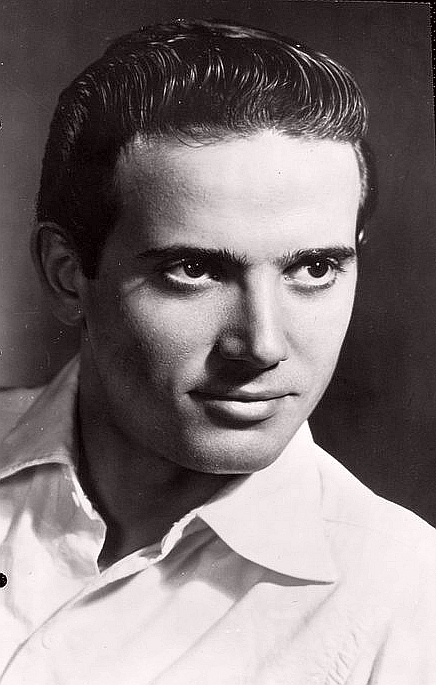 actor Lionel Ames large photo