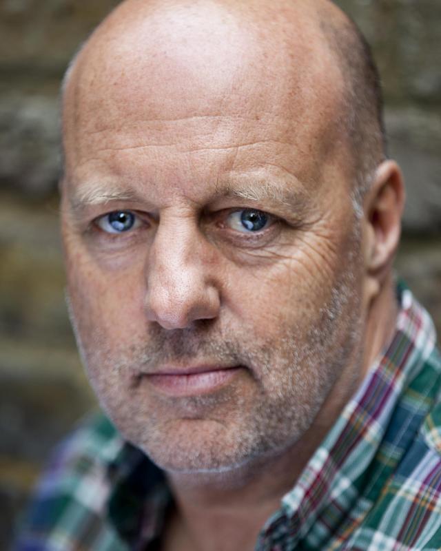 actor Ben Forster large photo