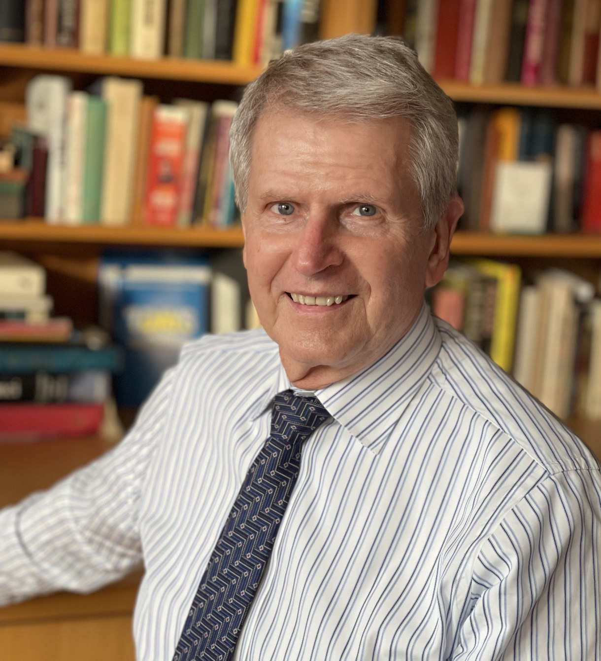 actor Robert Burton large photo