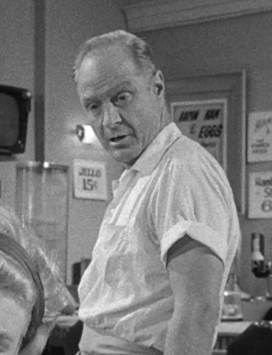 actor Russ Bender large photo