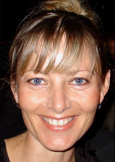 actor Vanessa Riddell large photo