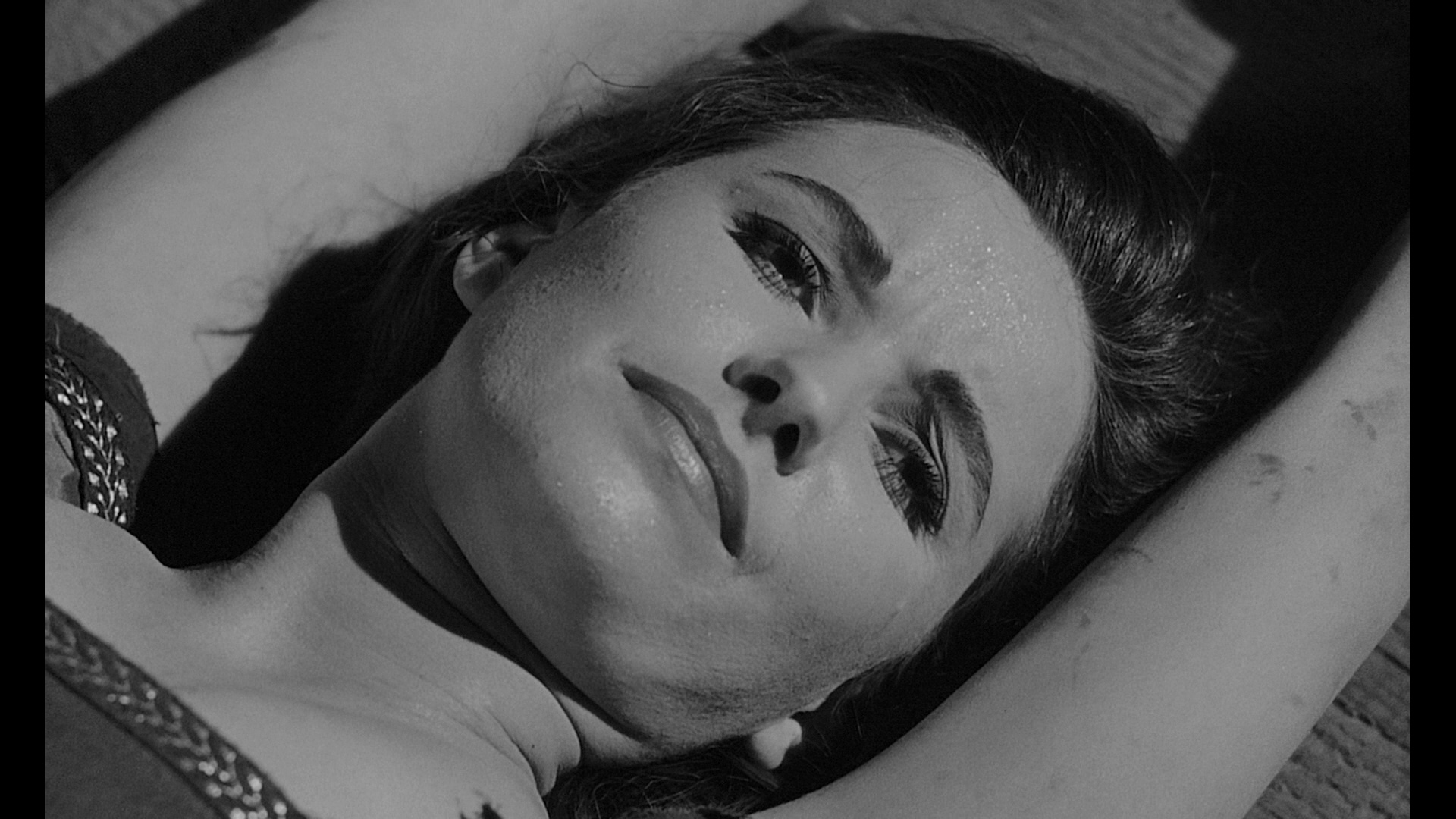 actor Sandra Knight large photo