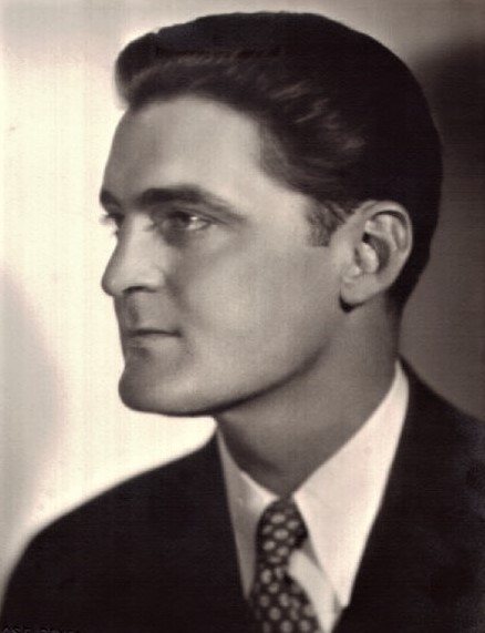 actor Edward Pawley large photo