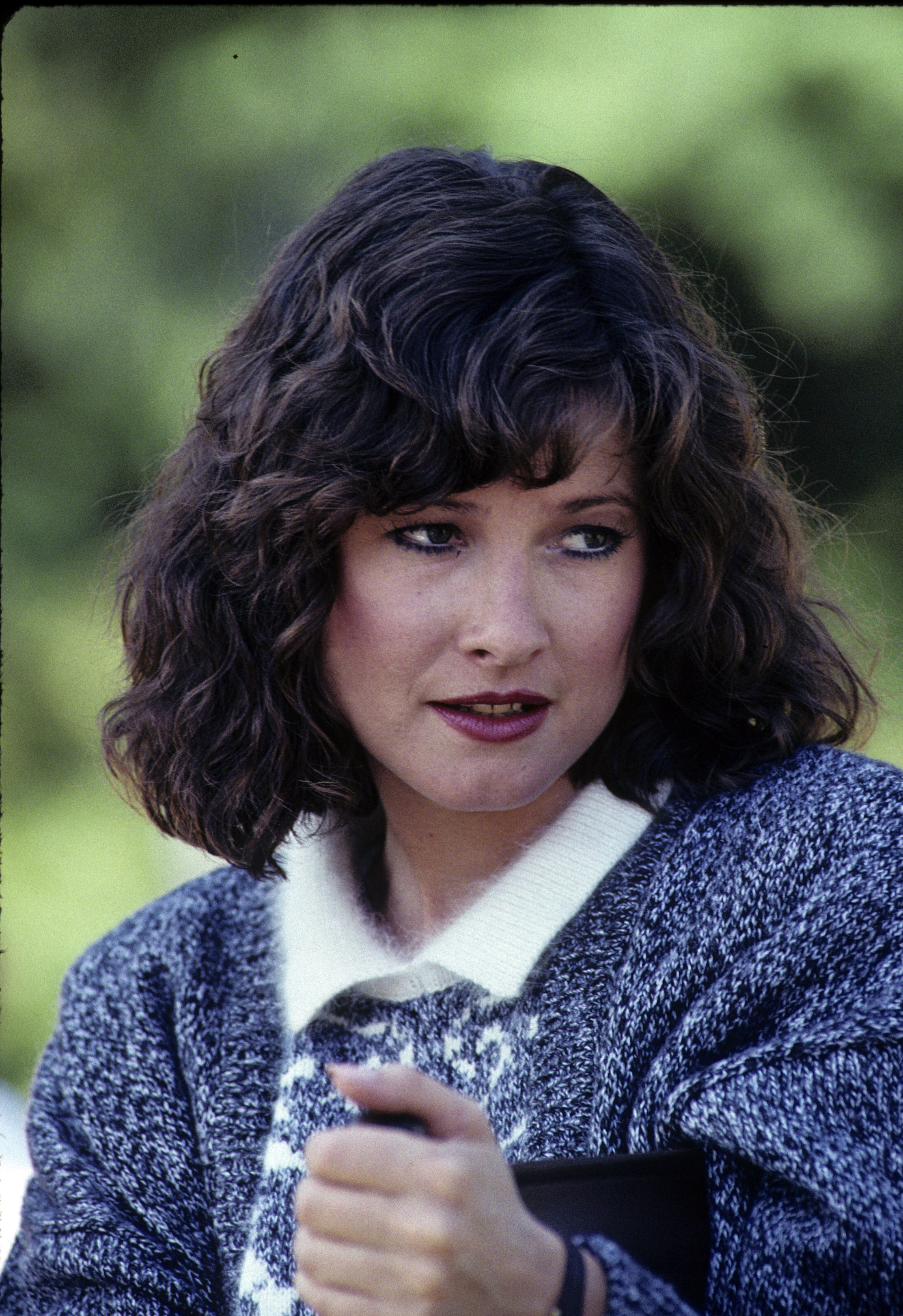 actor Elyssa Davalos large photo