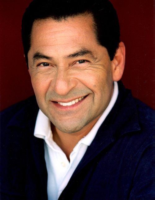 actor Mike Gomez large photo