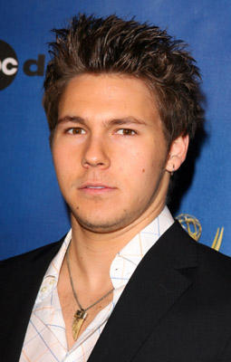 actor Scott Clifton large photo