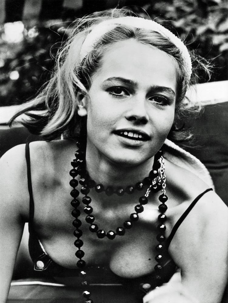 actor Eva Renzi large photo