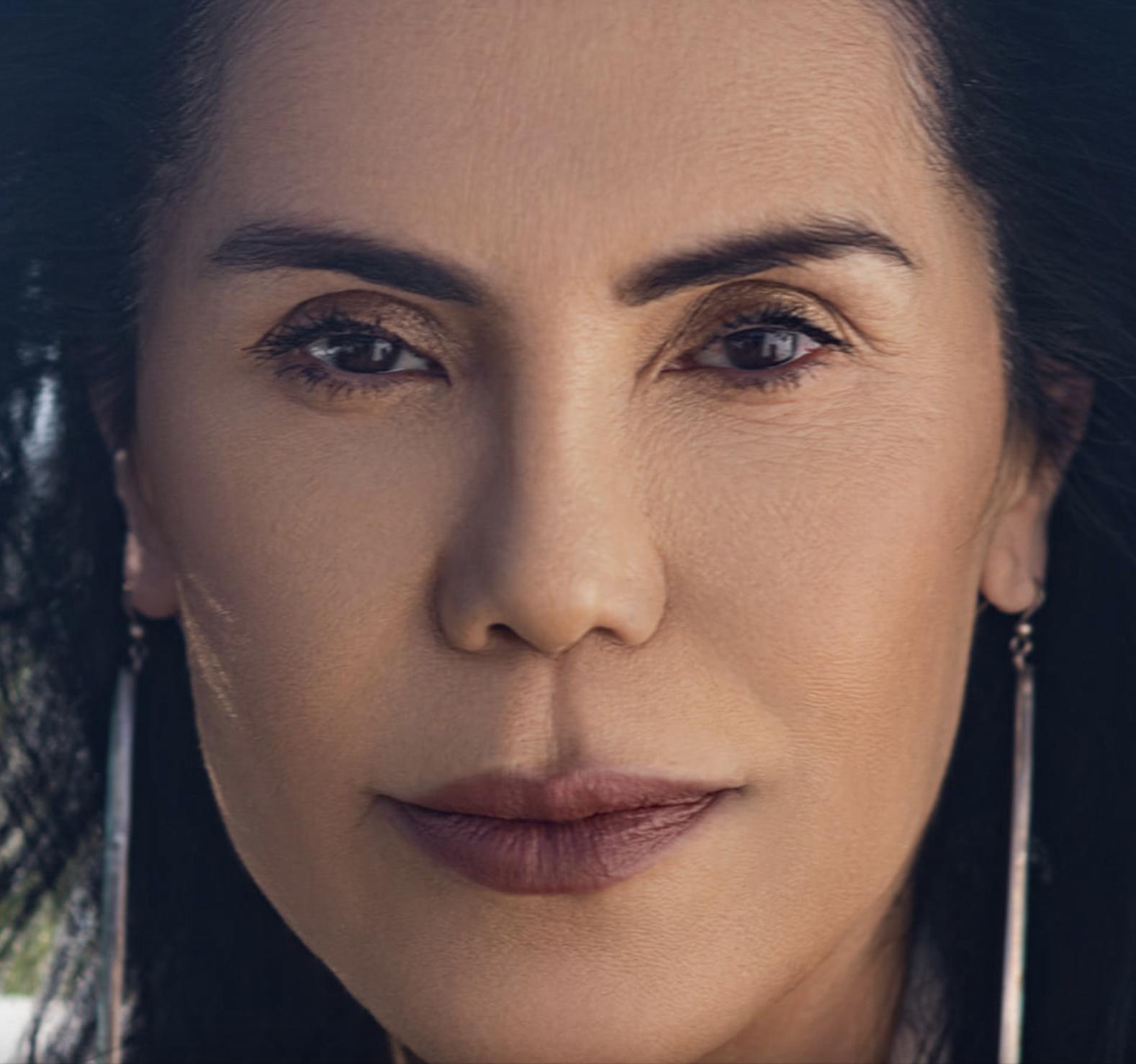 actor Joanelle Romero large photo