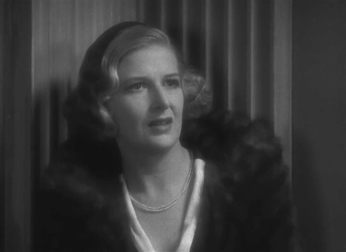 actor Grizelda Hervey large photo