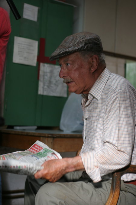 actor Frank Thornton large photo