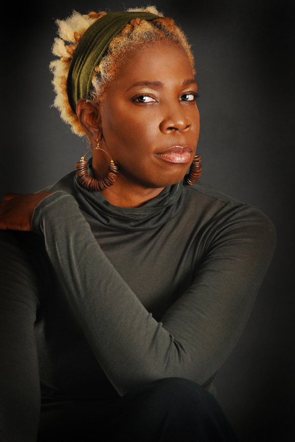 actor Almayvonne large photo