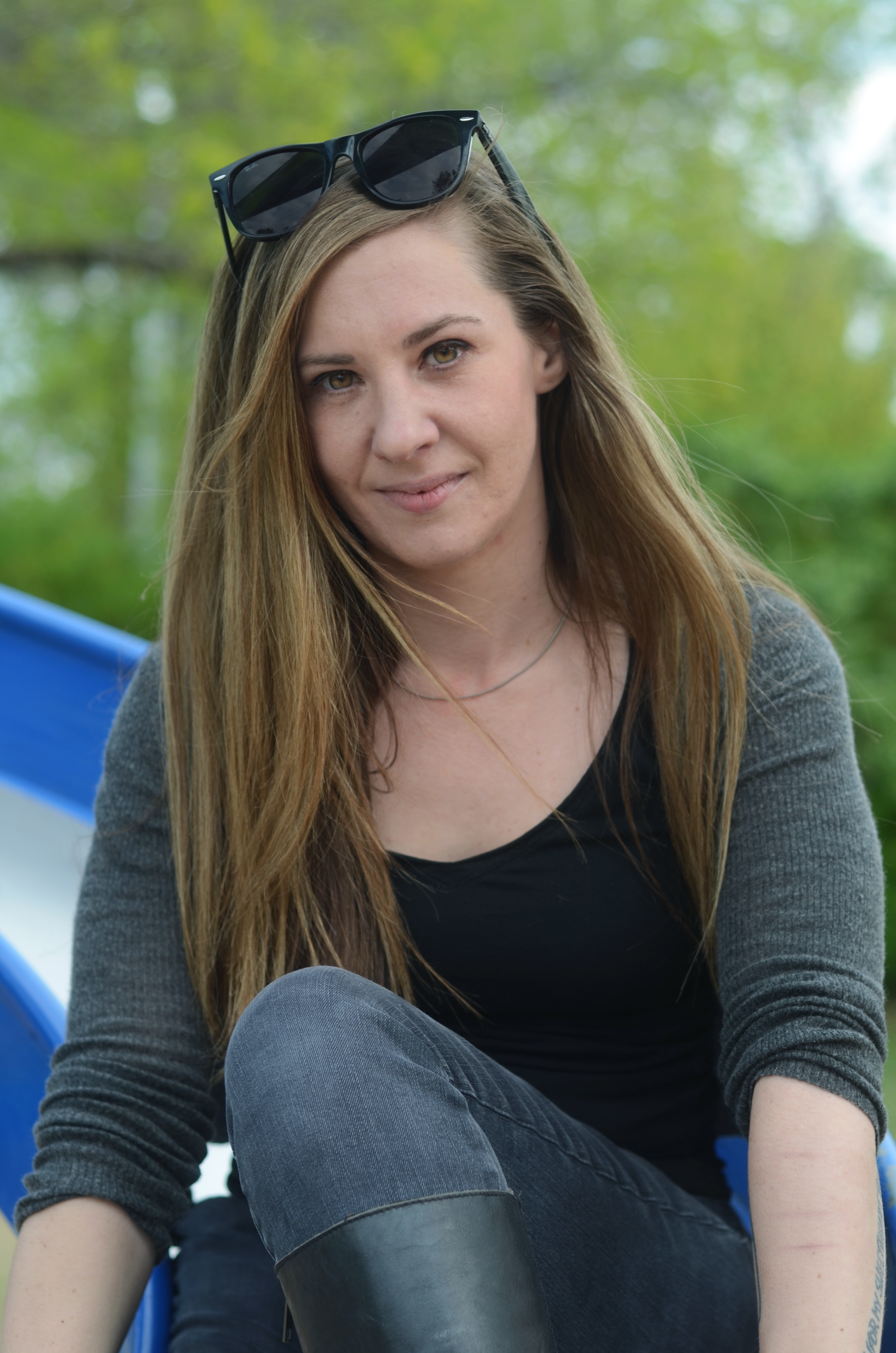 actor Lindsey Campbell large photo