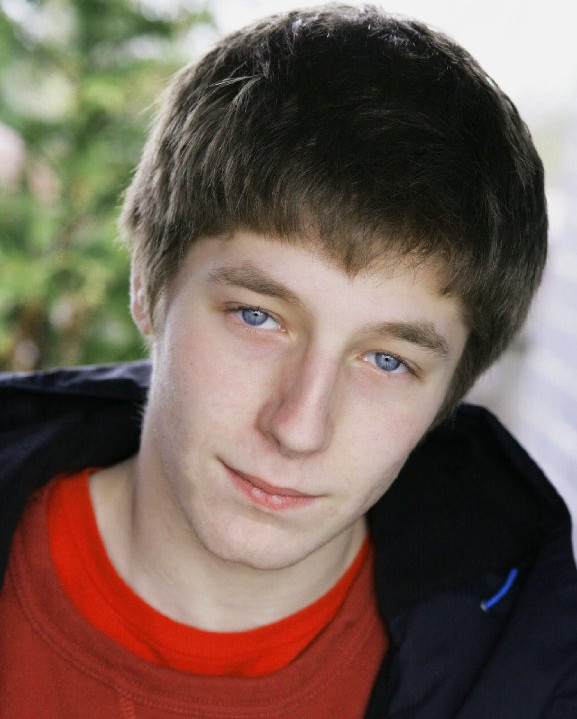 actor Clem Tibber large photo