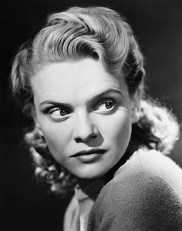 actor Nova Pilbeam large photo