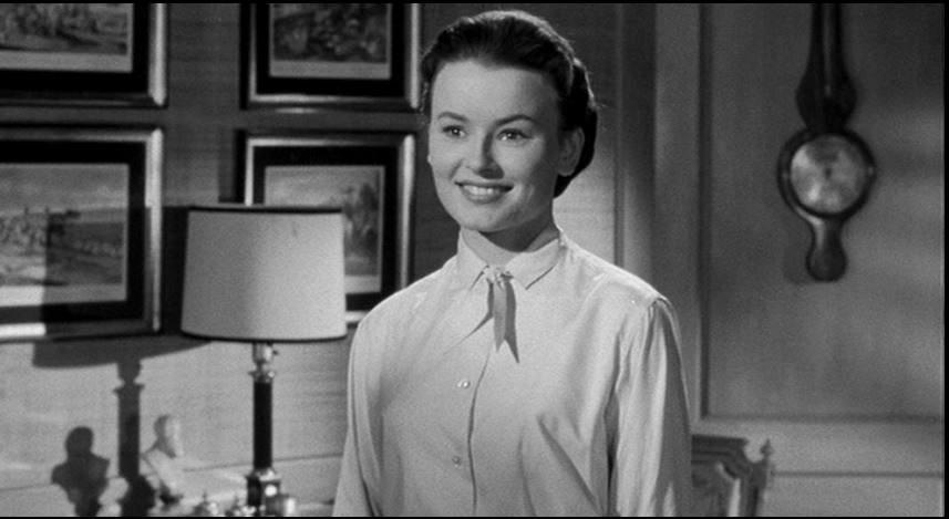 actor Lucy Marlow large photo