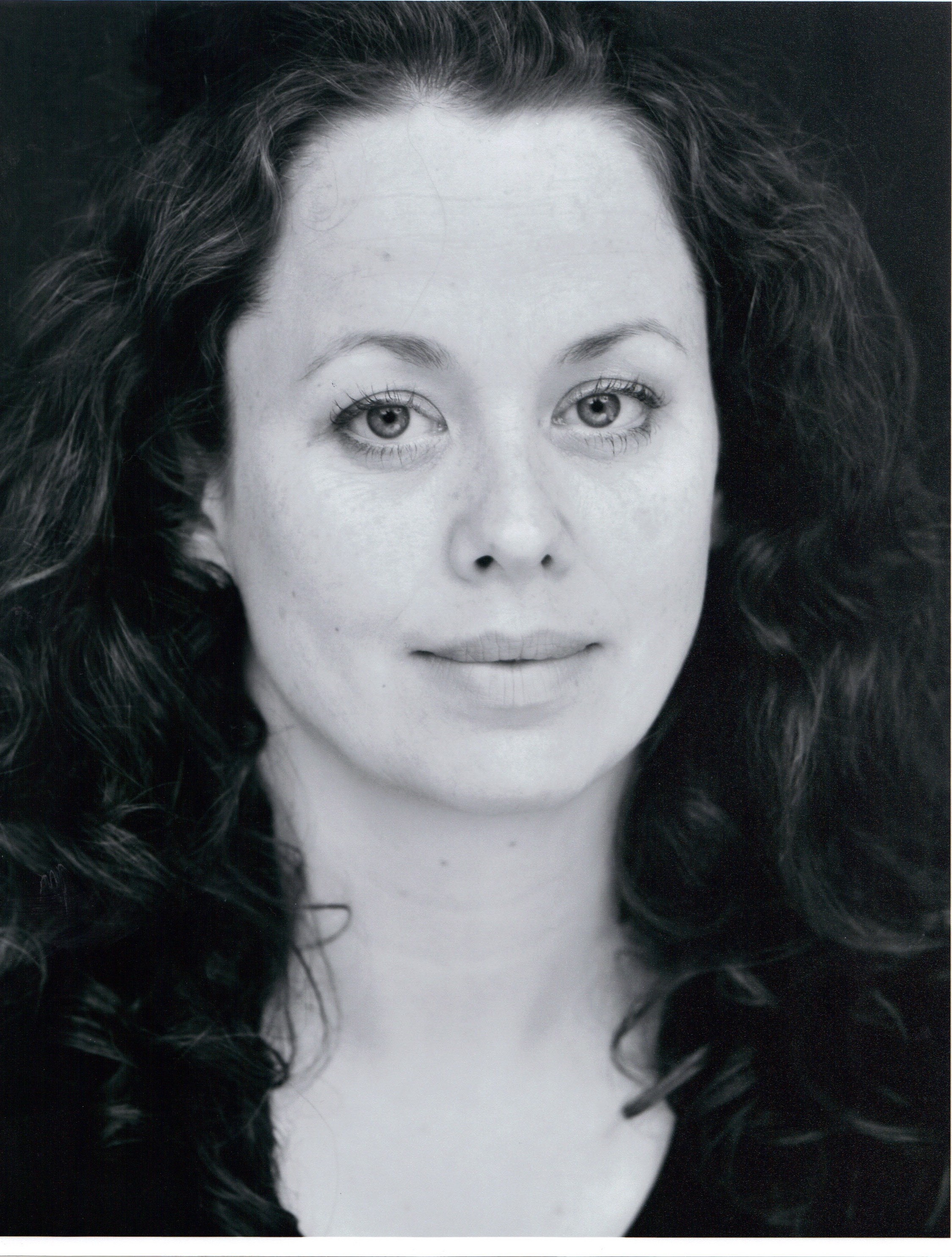 actor Neilí Conroy large photo