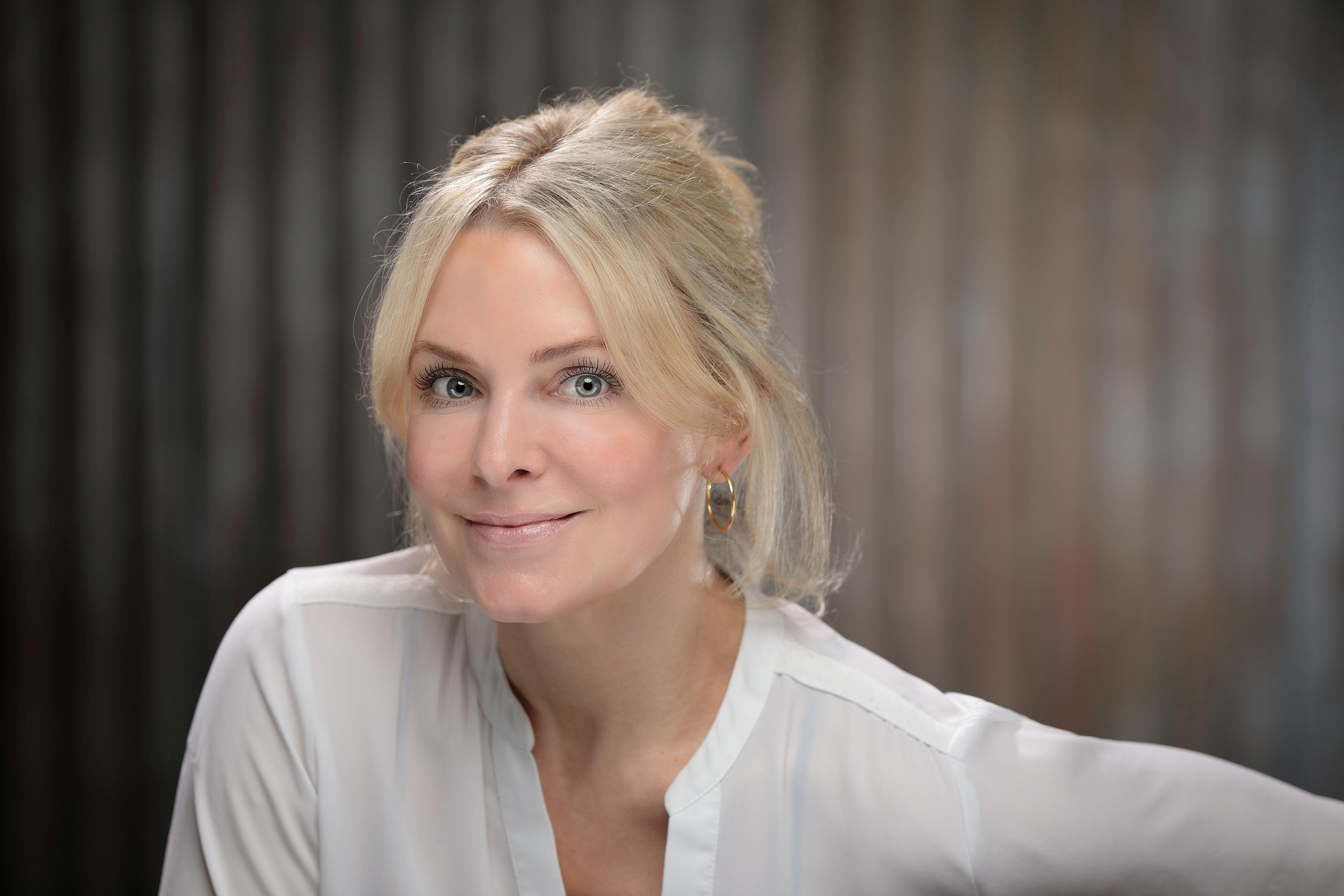 actor Sunny Doench large photo