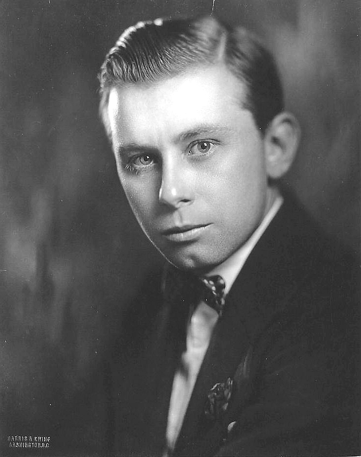 actor Percy Helton large photo