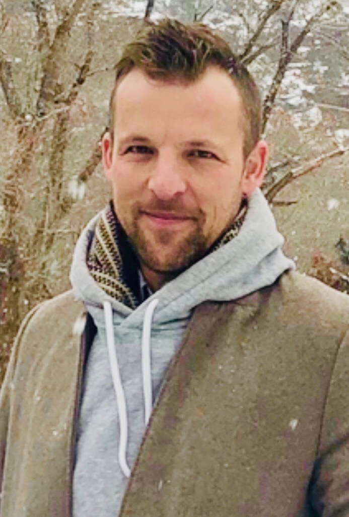 actor Chad Faust large photo