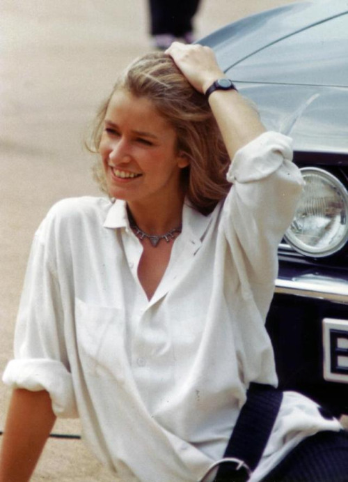 actor Caroline Bliss large photo