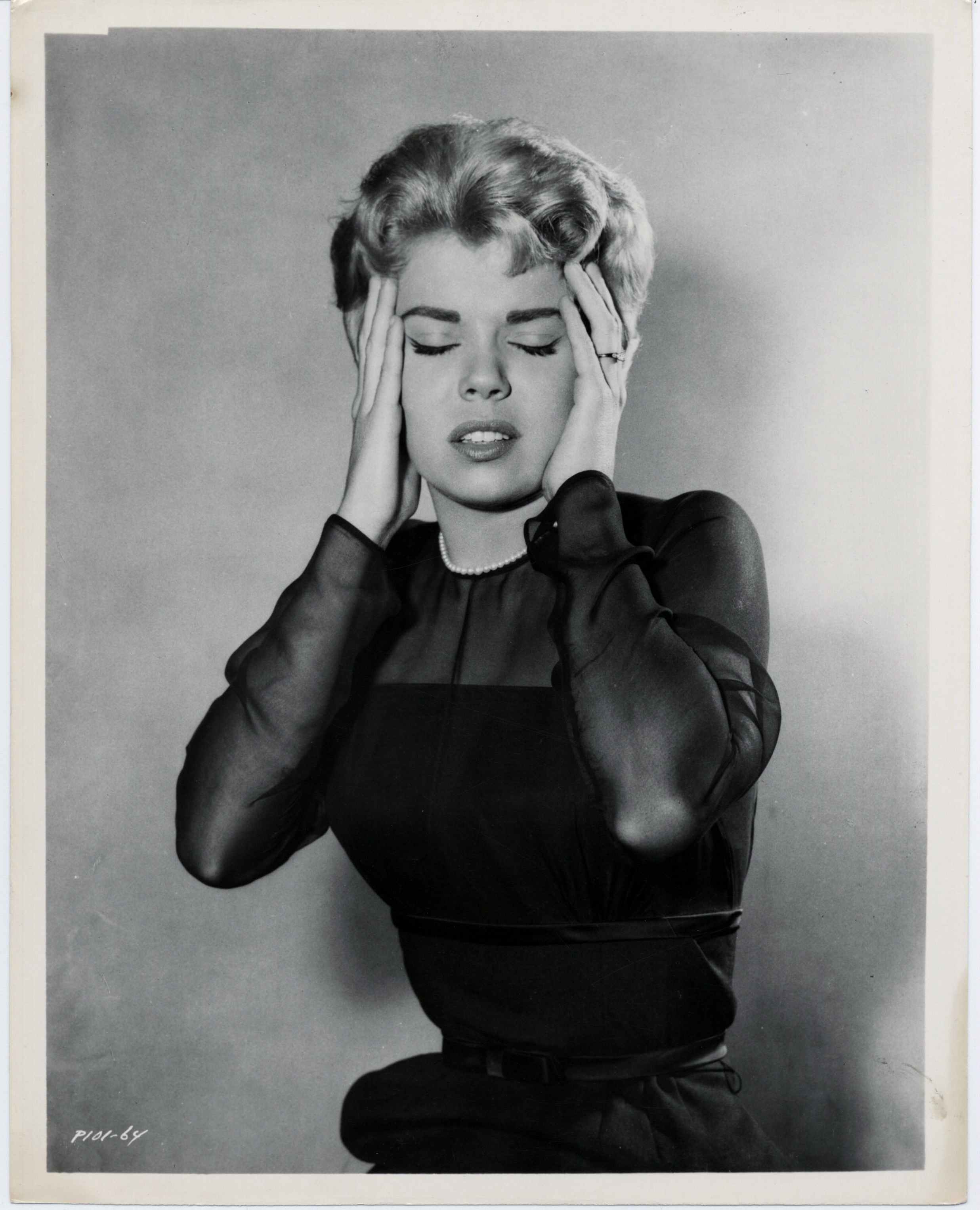 actor Lugene Sanders large photo