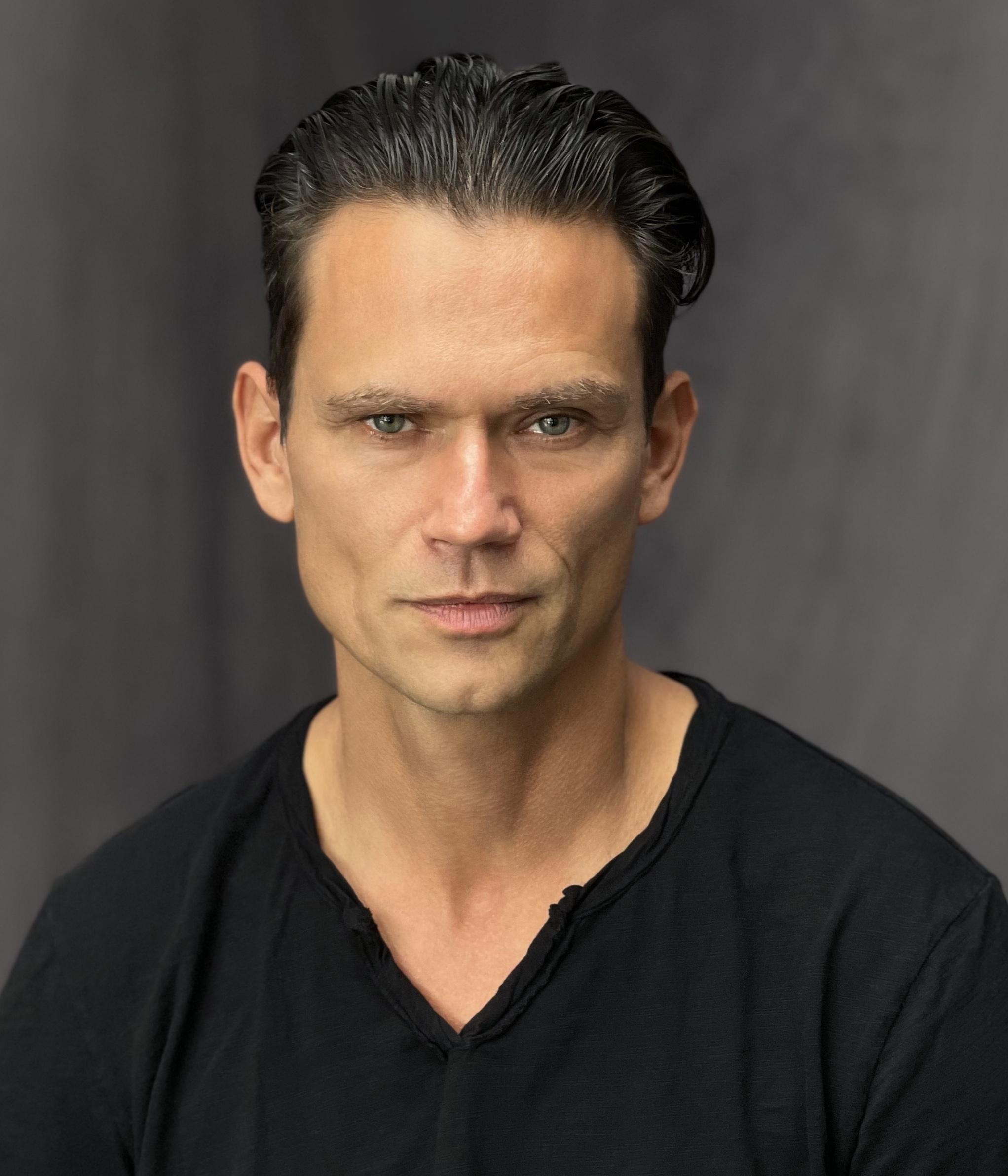 actor Jay Rodan large photo