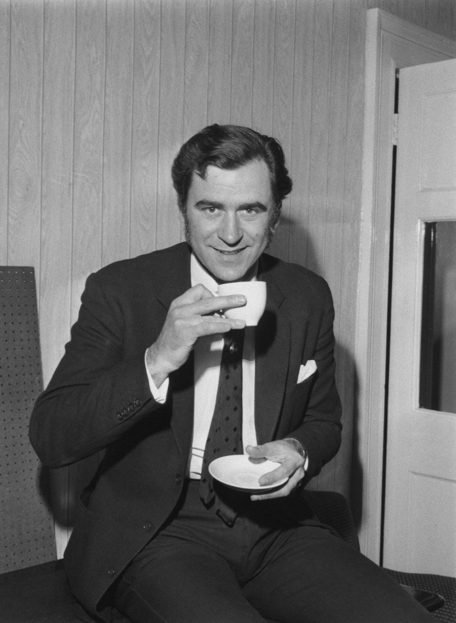 actor George Baker large photo