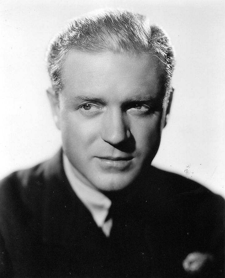 actor Gavin Muir large photo