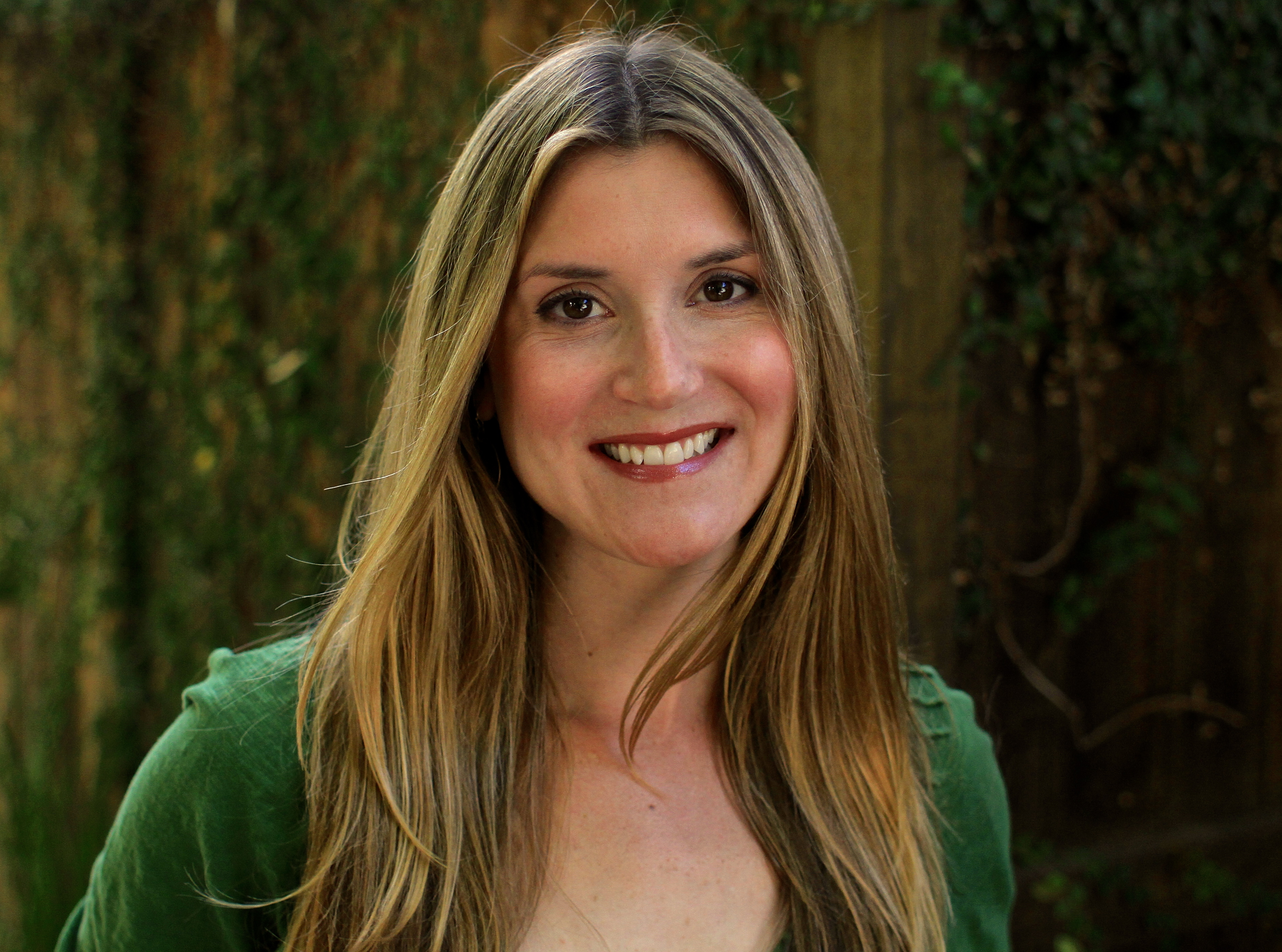 actor Megan Parlen large photo