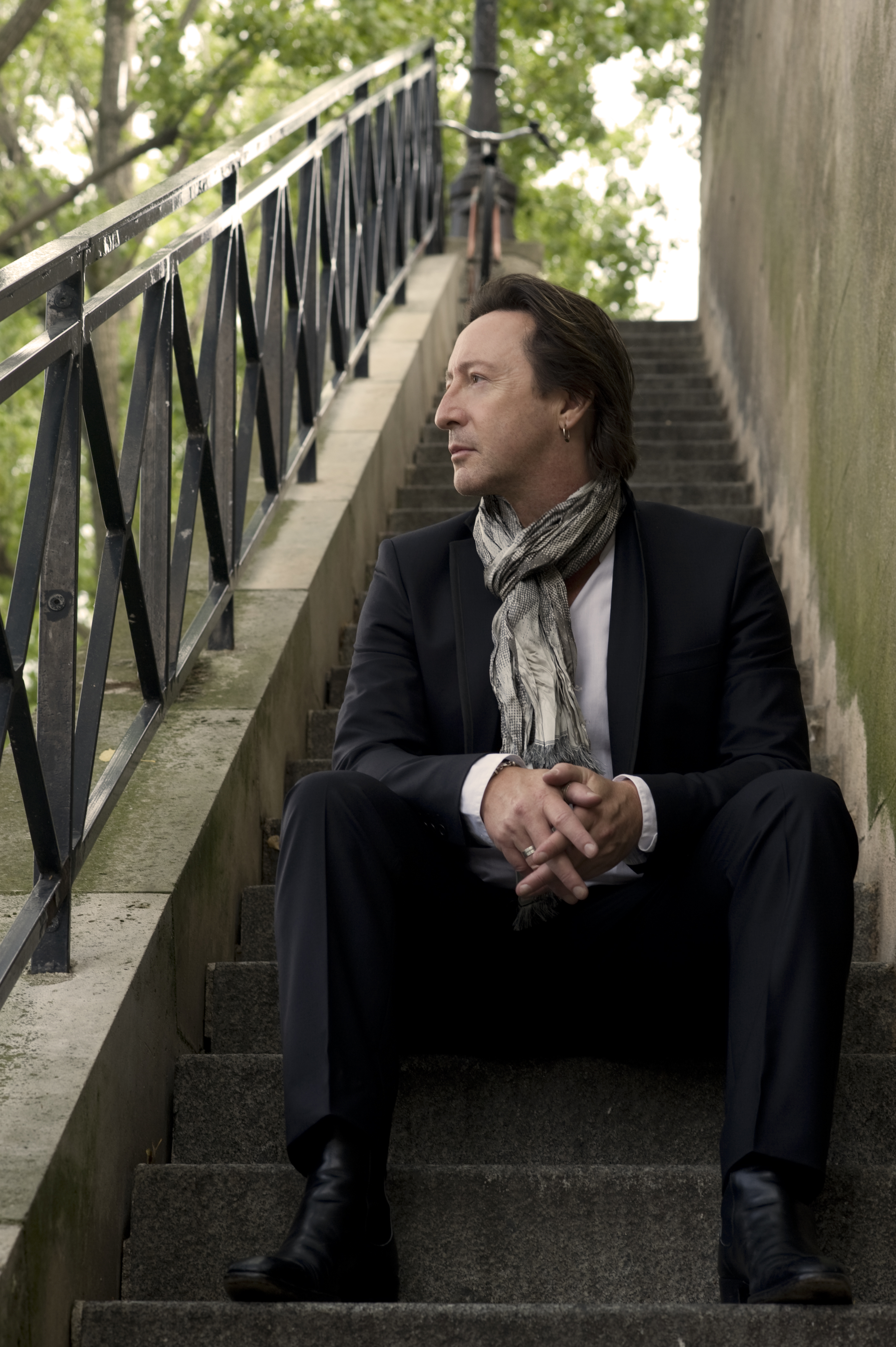 actor Julian Lennon large photo