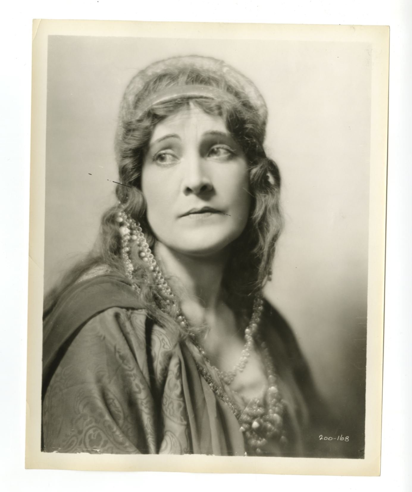 actor Claire McDowell large photo