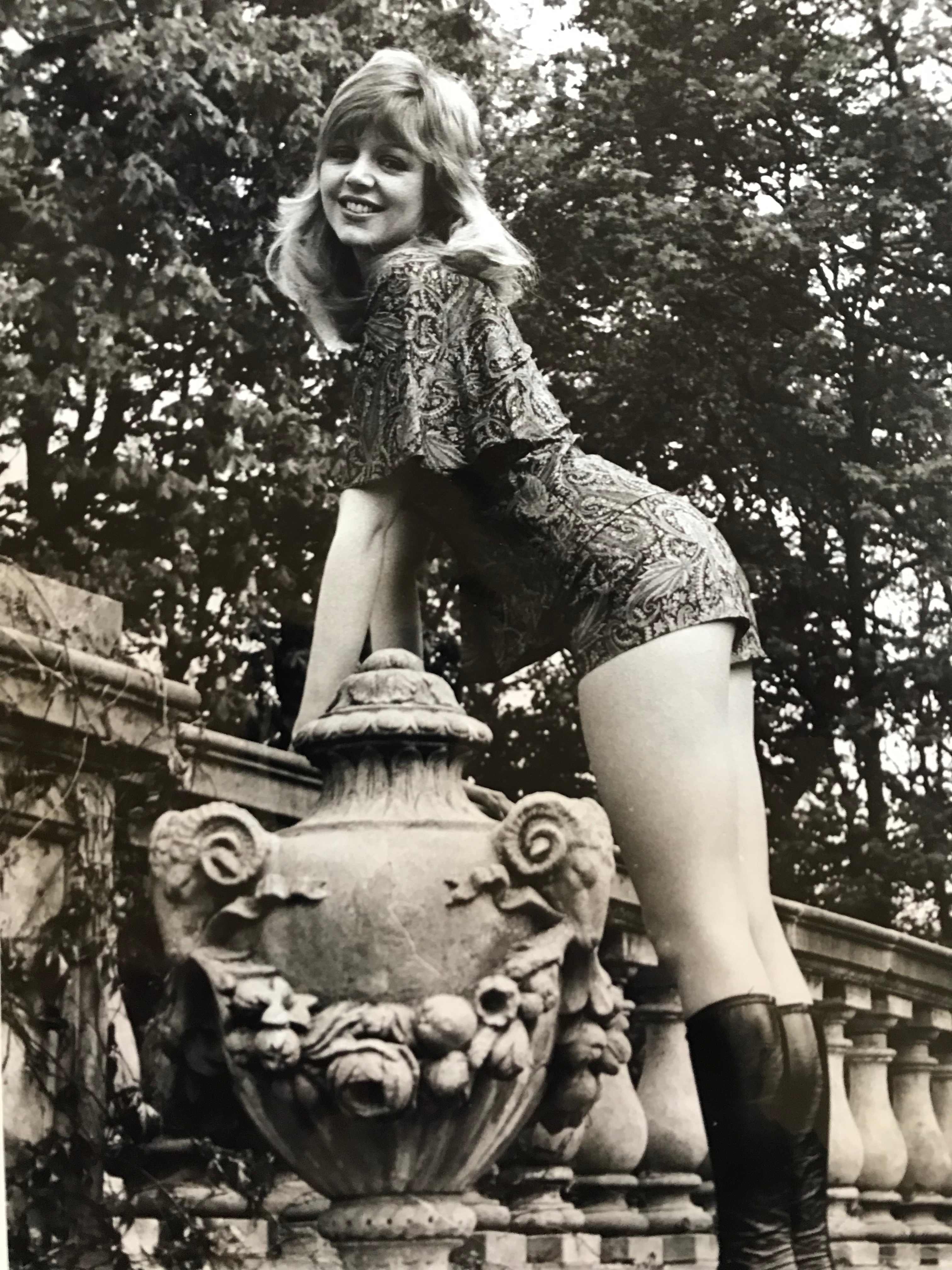 actor Carol Hawkins large photo