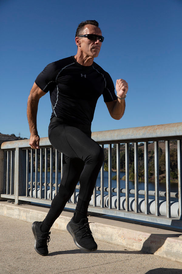 actor Lou Voiler large photo