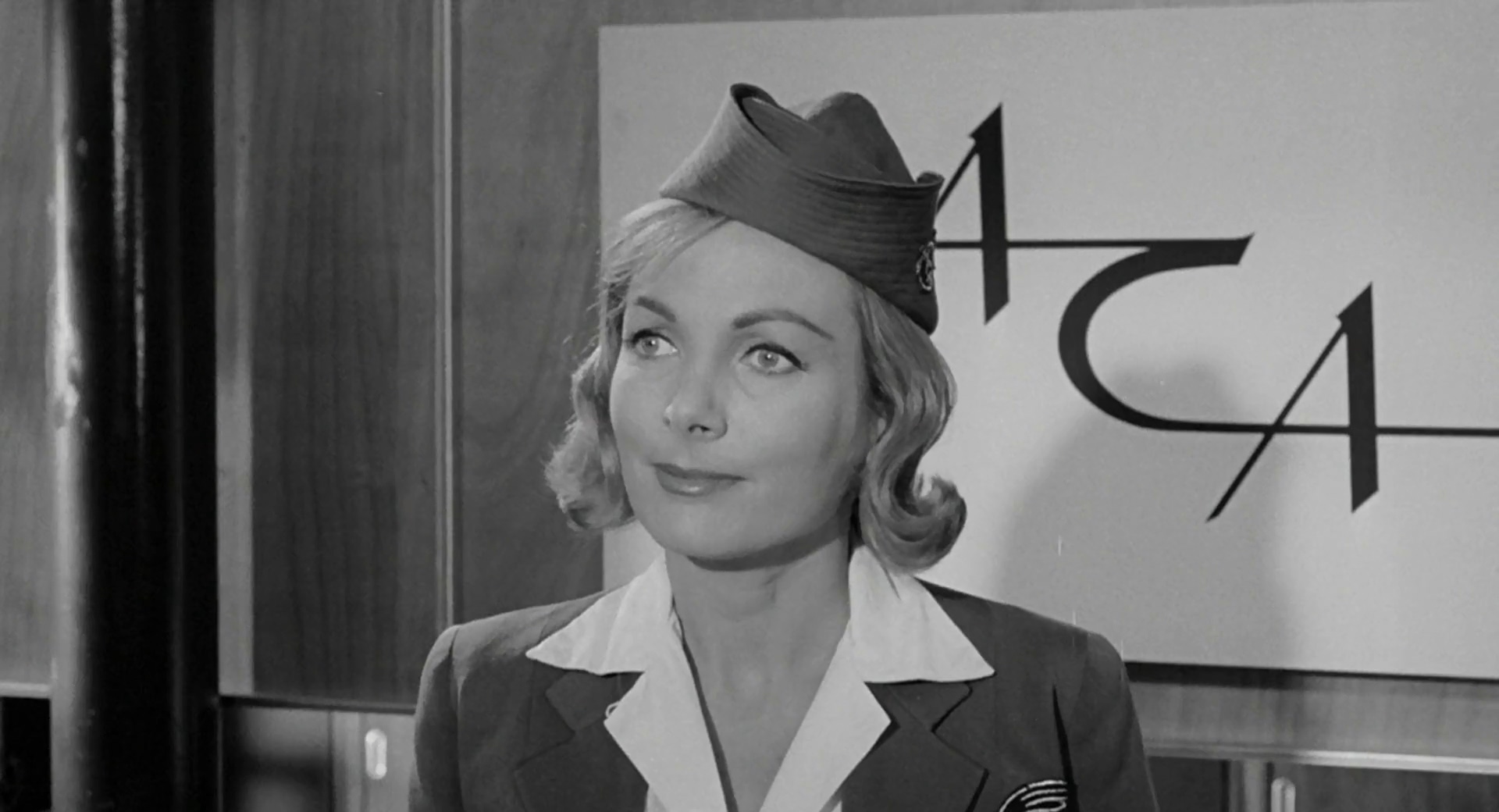 actor Delphi Lawrence large photo