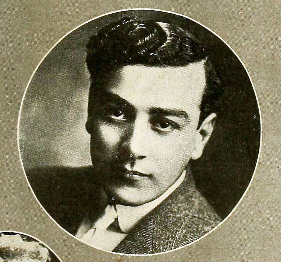 actor Al Ernest Garcia large photo