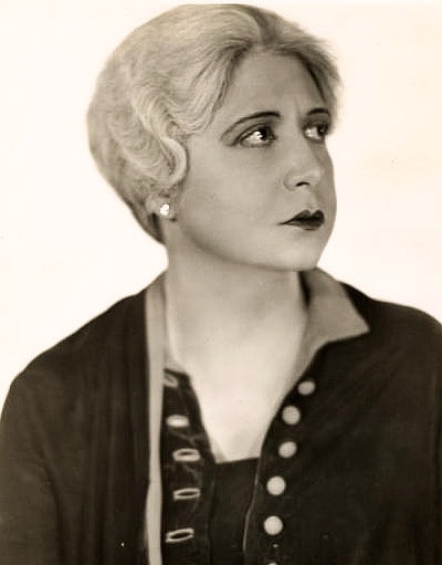 actor Ruth Cherrington large photo