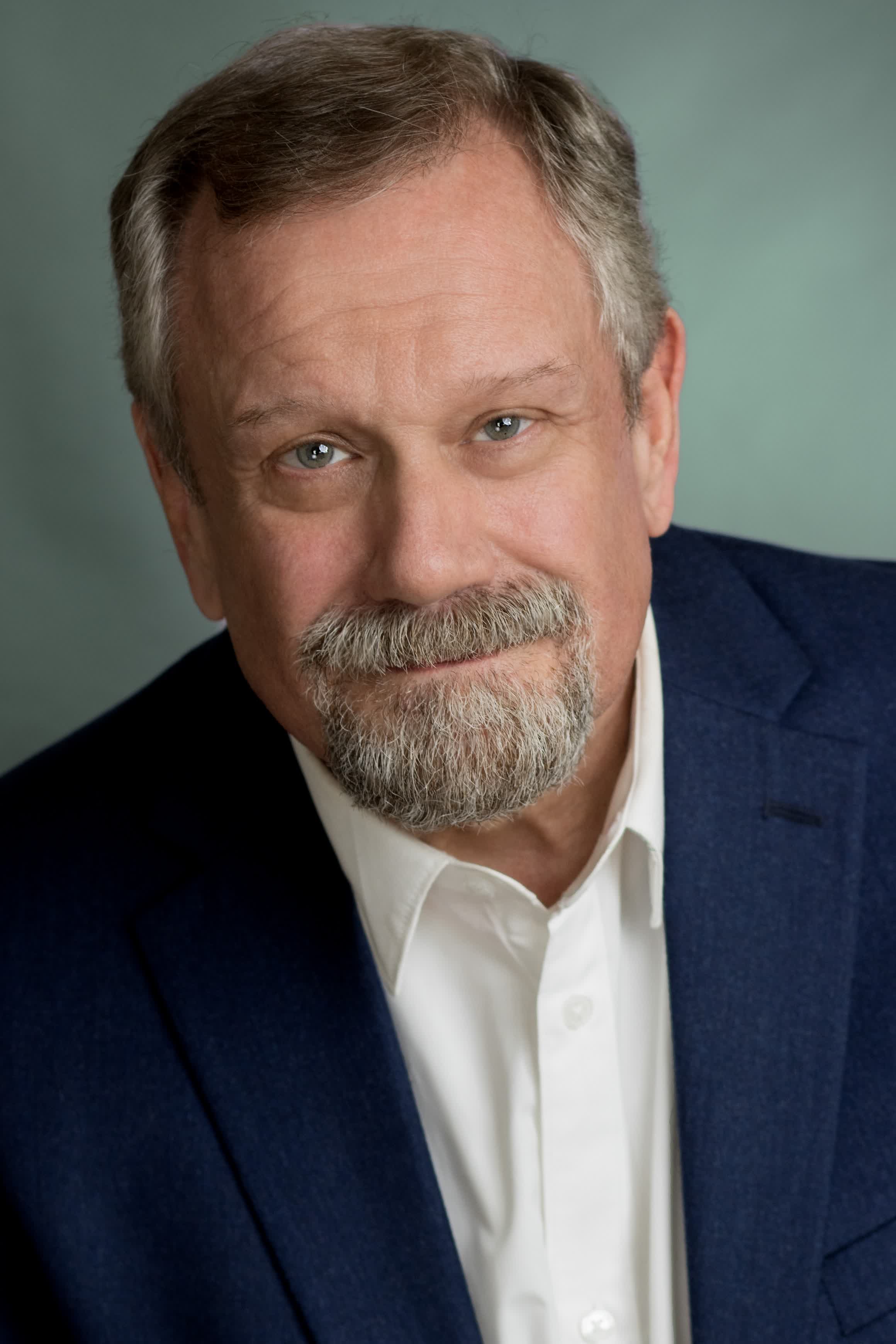 actor Tod Engle large photo