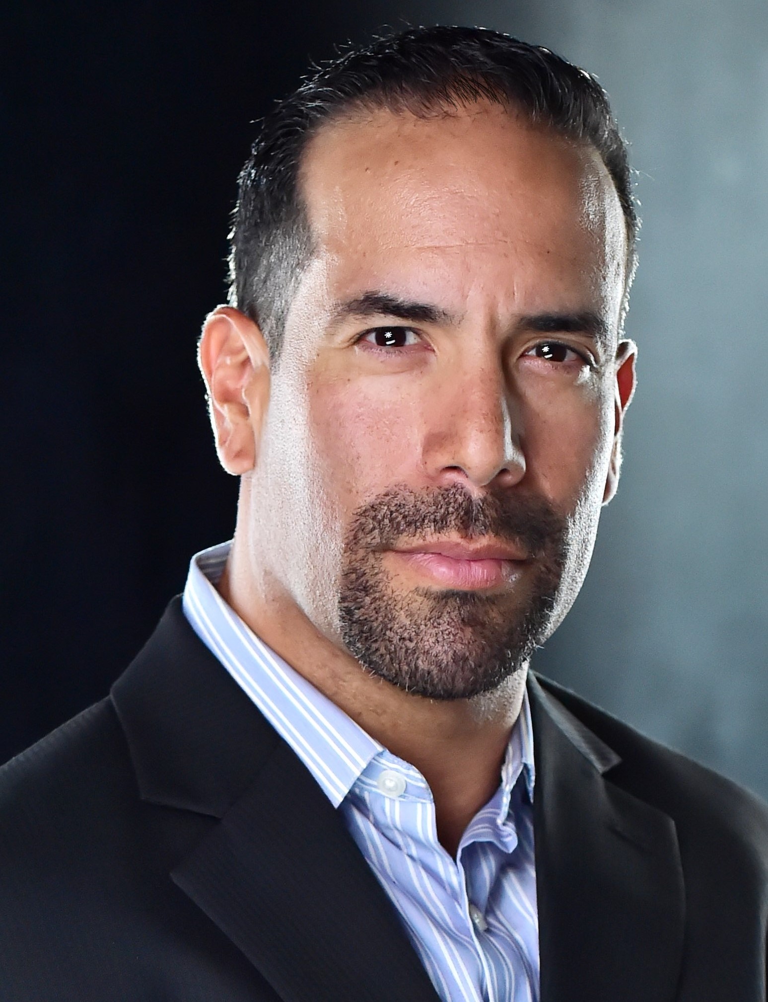 actor Emiliano Torres large photo